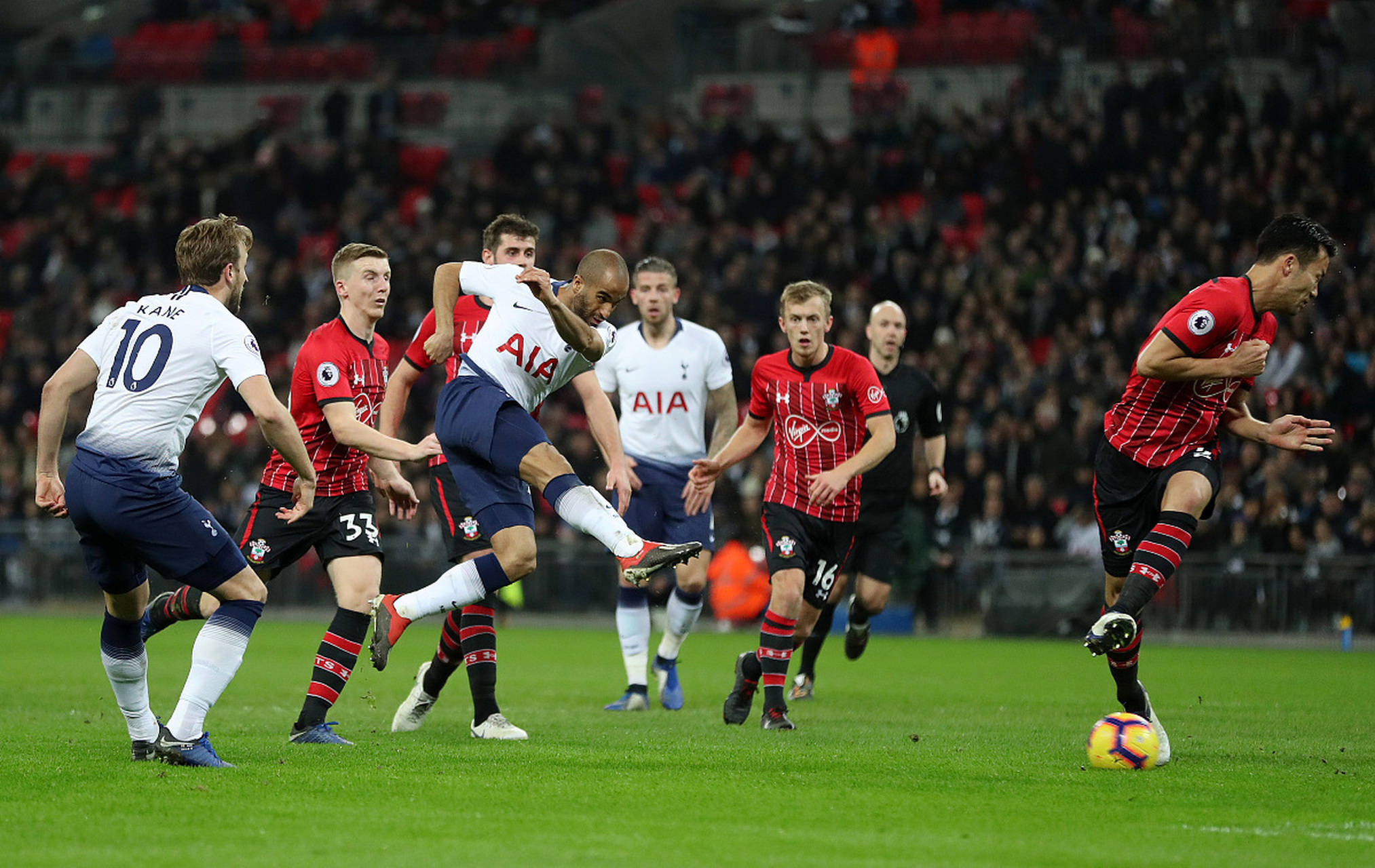 球员们被迫 球员们被迫